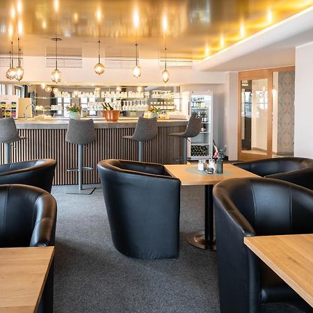 Sopherl Am See - Fruehstueck Auf Der Seeterrasse, Sehr Ruhig Und Wunderschoen Am See, 3 Minuten Nach Oberpfaffenhofen, Viele Radtouren, Restaurants & Cafes In Der Umgebung Wessling Luaran gambar