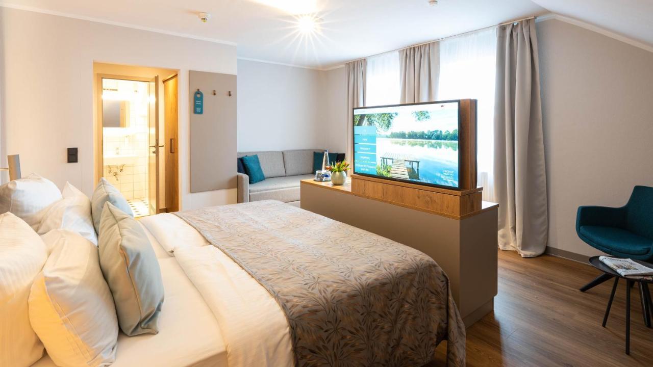 Sopherl Am See - Fruehstueck Auf Der Seeterrasse, Sehr Ruhig Und Wunderschoen Am See, 3 Minuten Nach Oberpfaffenhofen, Viele Radtouren, Restaurants & Cafes In Der Umgebung Wessling Luaran gambar