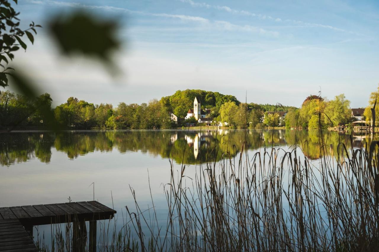 Sopherl Am See - Fruehstueck Auf Der Seeterrasse, Sehr Ruhig Und Wunderschoen Am See, 3 Minuten Nach Oberpfaffenhofen, Viele Radtouren, Restaurants & Cafes In Der Umgebung Wessling Luaran gambar